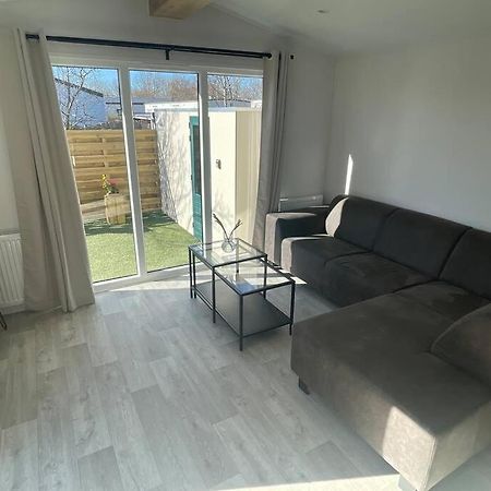 Cozy Chalet At The Beach In Petten, Netherlands 외부 사진